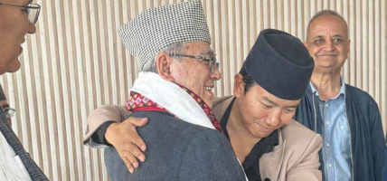 नेकपा एमालेको संसदीय दलको नेतामा रामबहादुर थापा ‘बादल’ निर्विरोध चयन