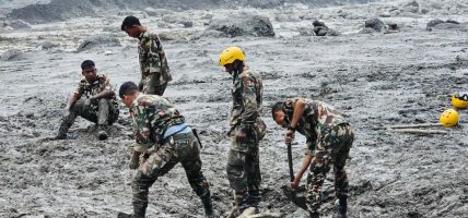 त्रिसुली थ्री बीको सुरुङमा नेपाली सेनाद्वारा आज पनि उद्धार कार्यको प्रयास तीव्र