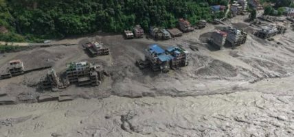 भोटेकोशी बाढीका कारण आइतबार बिहान ५ बजे सम्म १ हजार ४ सय ३६ जनाको शव फेला