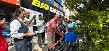 कामना सेवा विकास बैंकले कुमारीपाटी जावलाखेल व्यापार संघको सहकार्यमा ५ थान प्रतीक्षा–बेन्च स्थापना